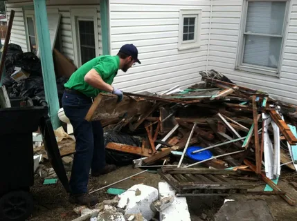 Residential and commercial debris removal Dubai